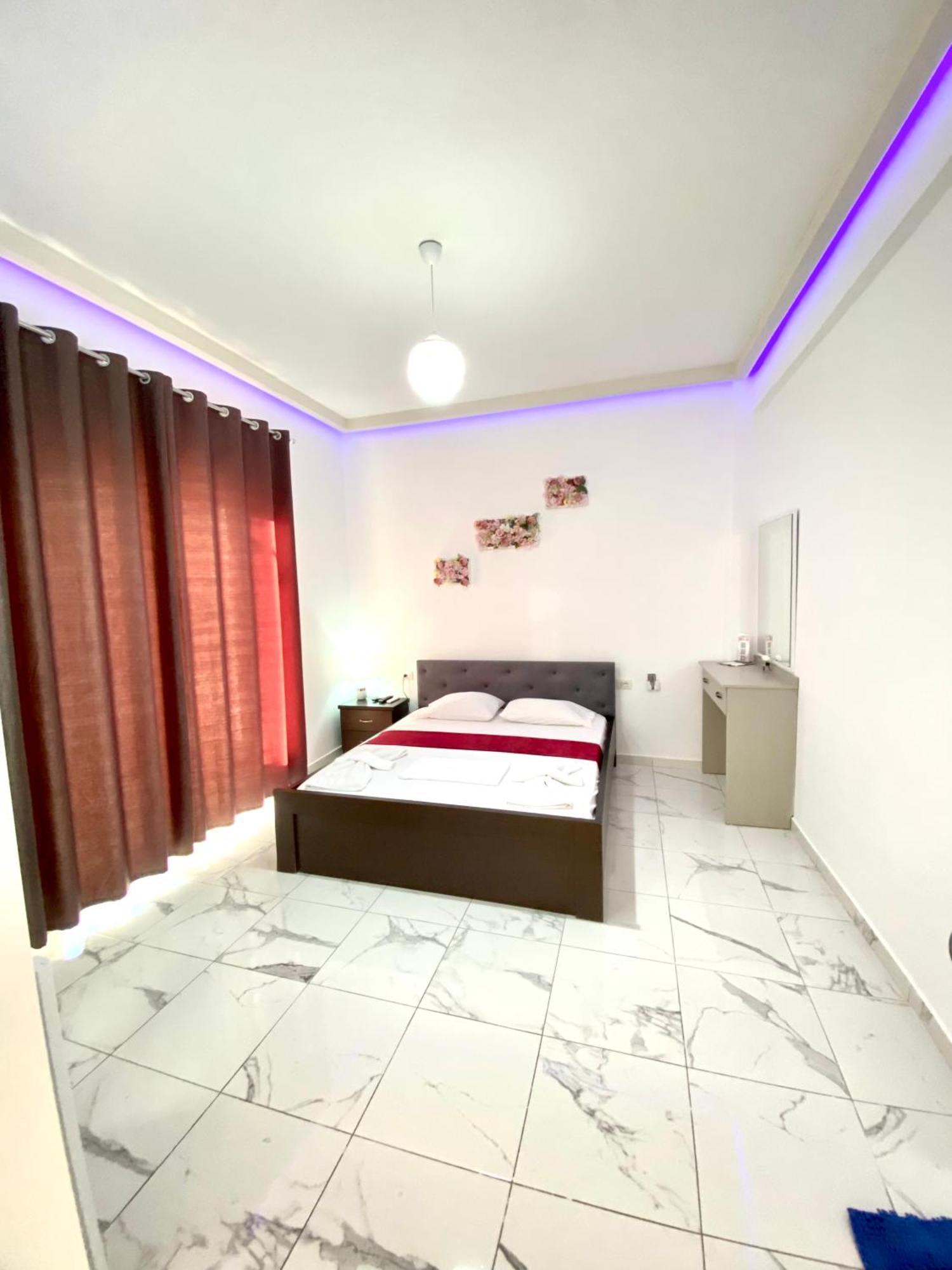 Apartmente Pamela Sarandë Exterior foto